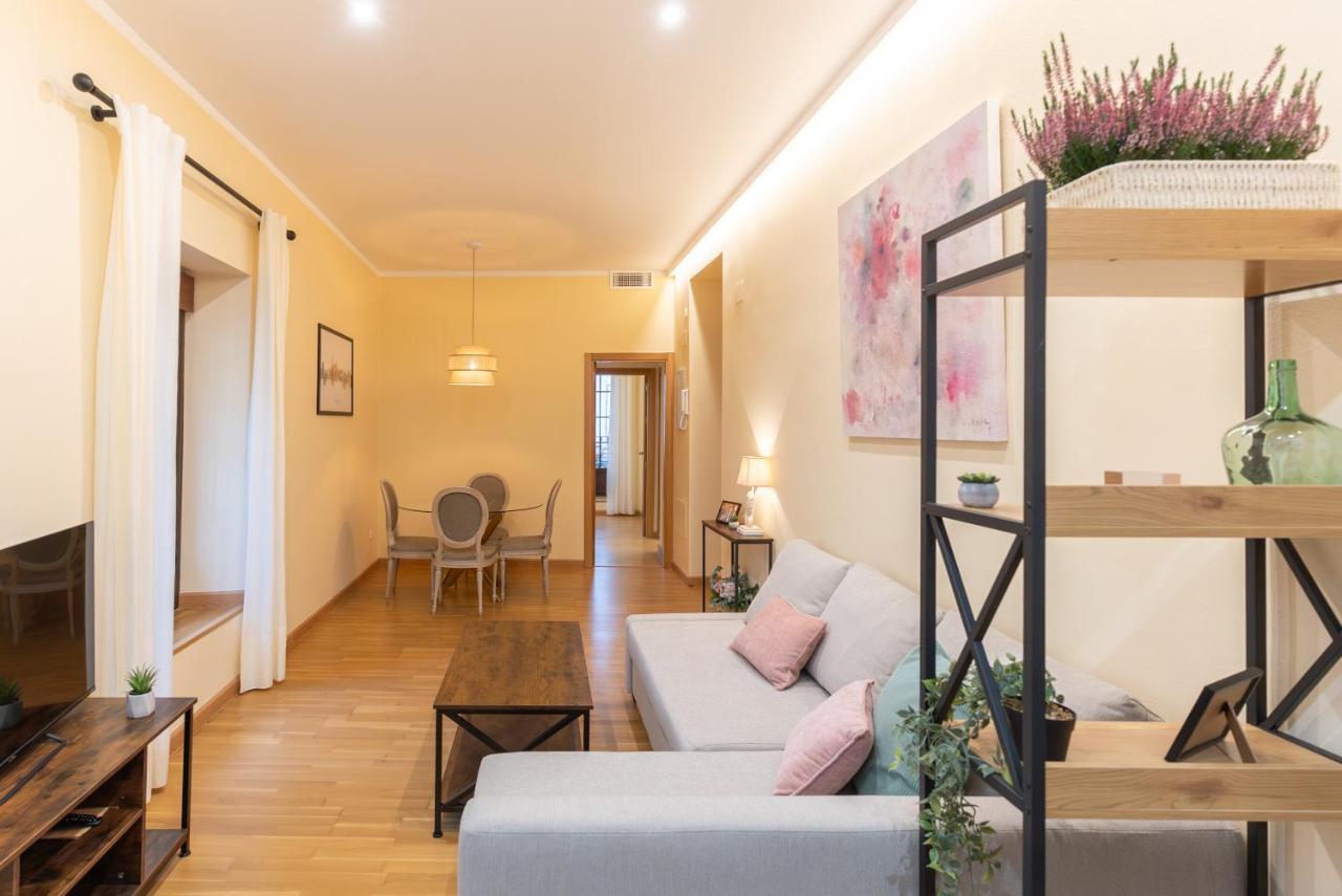 Apartamento Puerta De Cordoba- Exterior Con Balcones 외부 사진