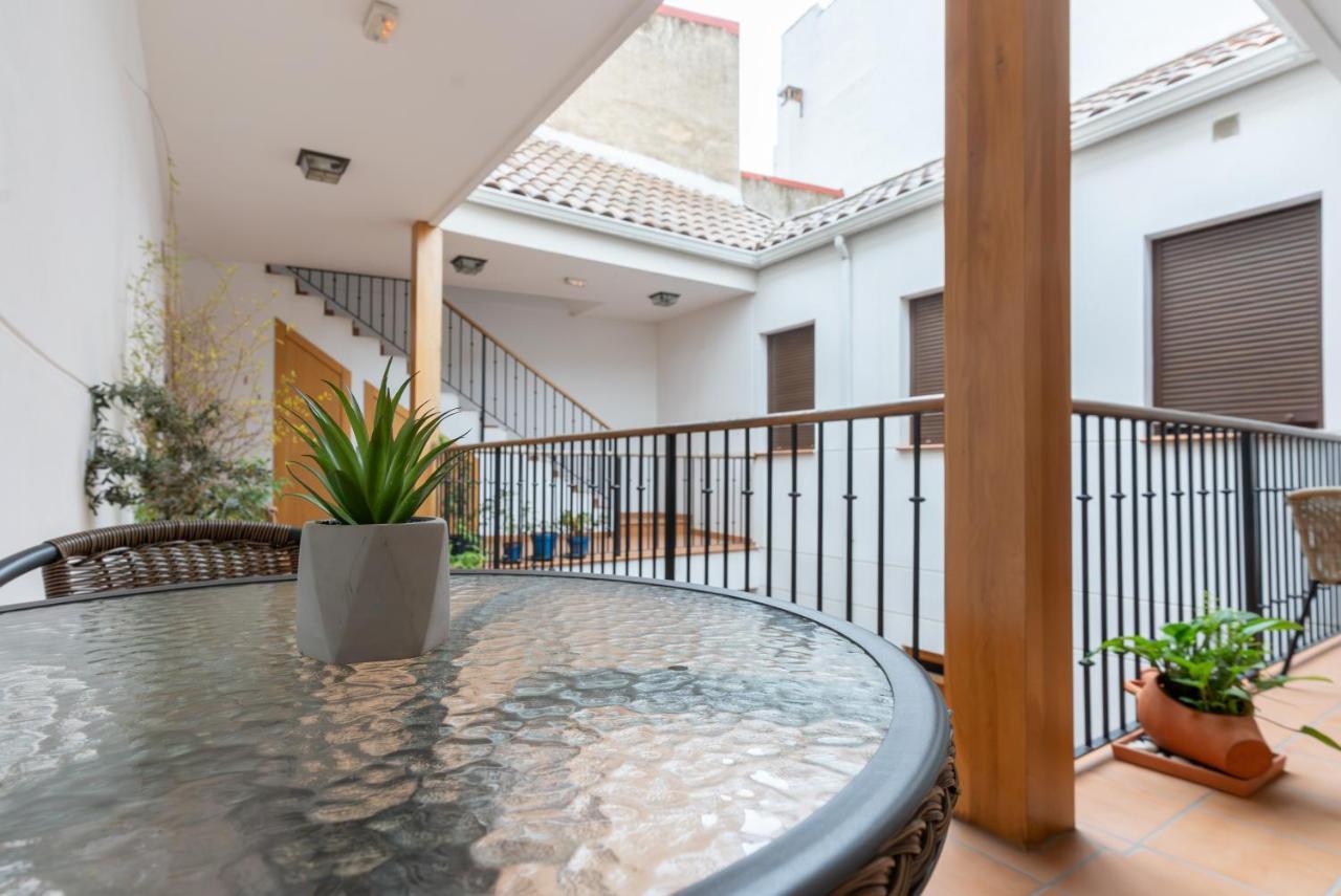 Apartamento Puerta De Cordoba- Exterior Con Balcones 외부 사진