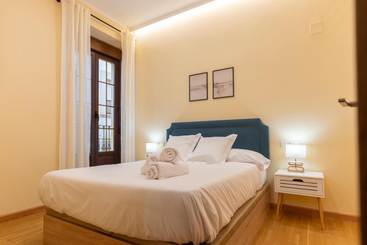 Apartamento Puerta De Cordoba- Exterior Con Balcones 외부 사진