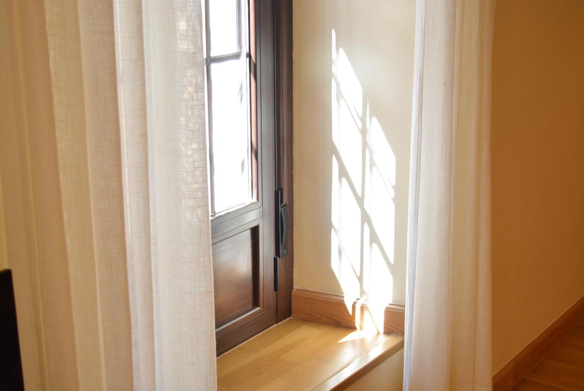 Apartamento Puerta De Cordoba- Exterior Con Balcones 외부 사진